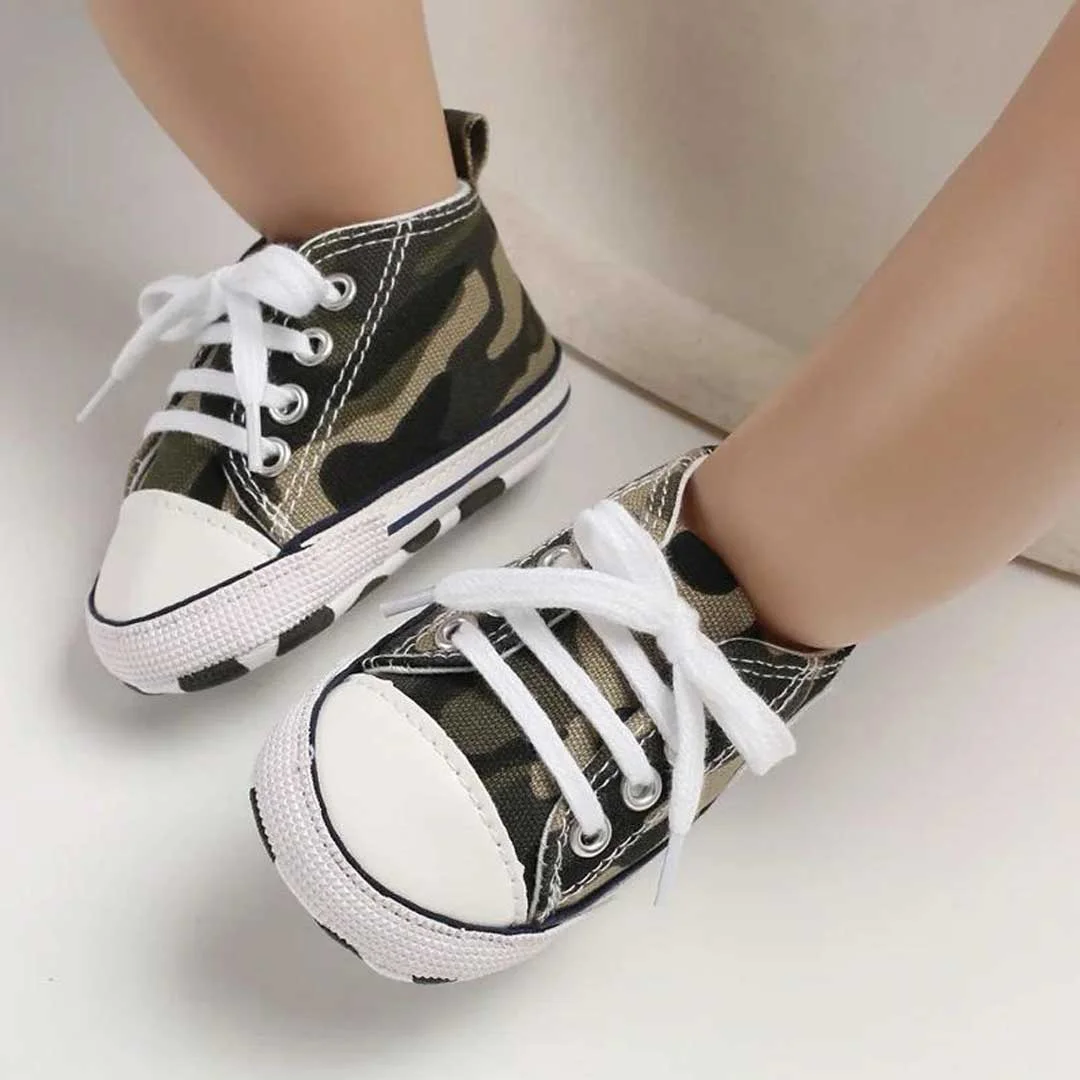 Newborn Converse